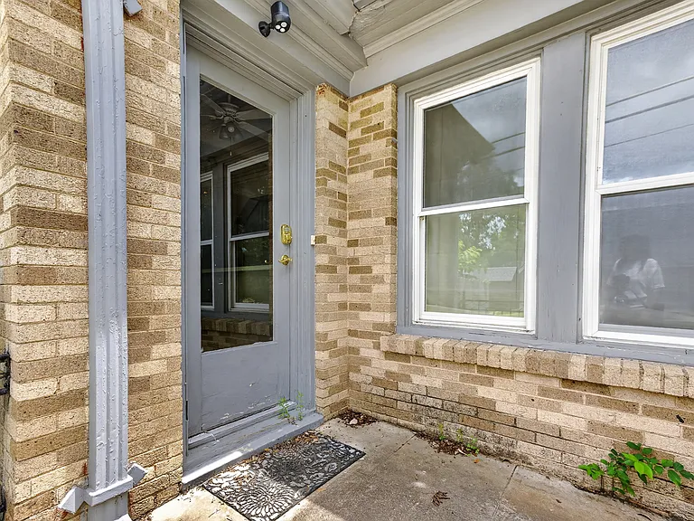 2601 S University Dr — Photo 49
