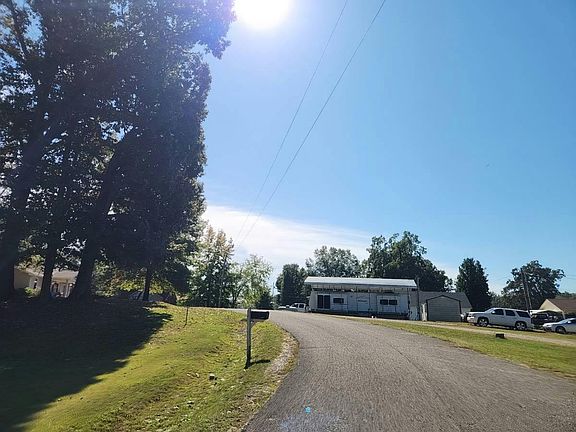 4th image of 79 Quail Run Rd