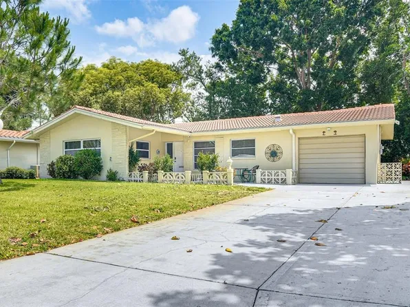 2341 Forest Dr, Clearwater, FL 33763