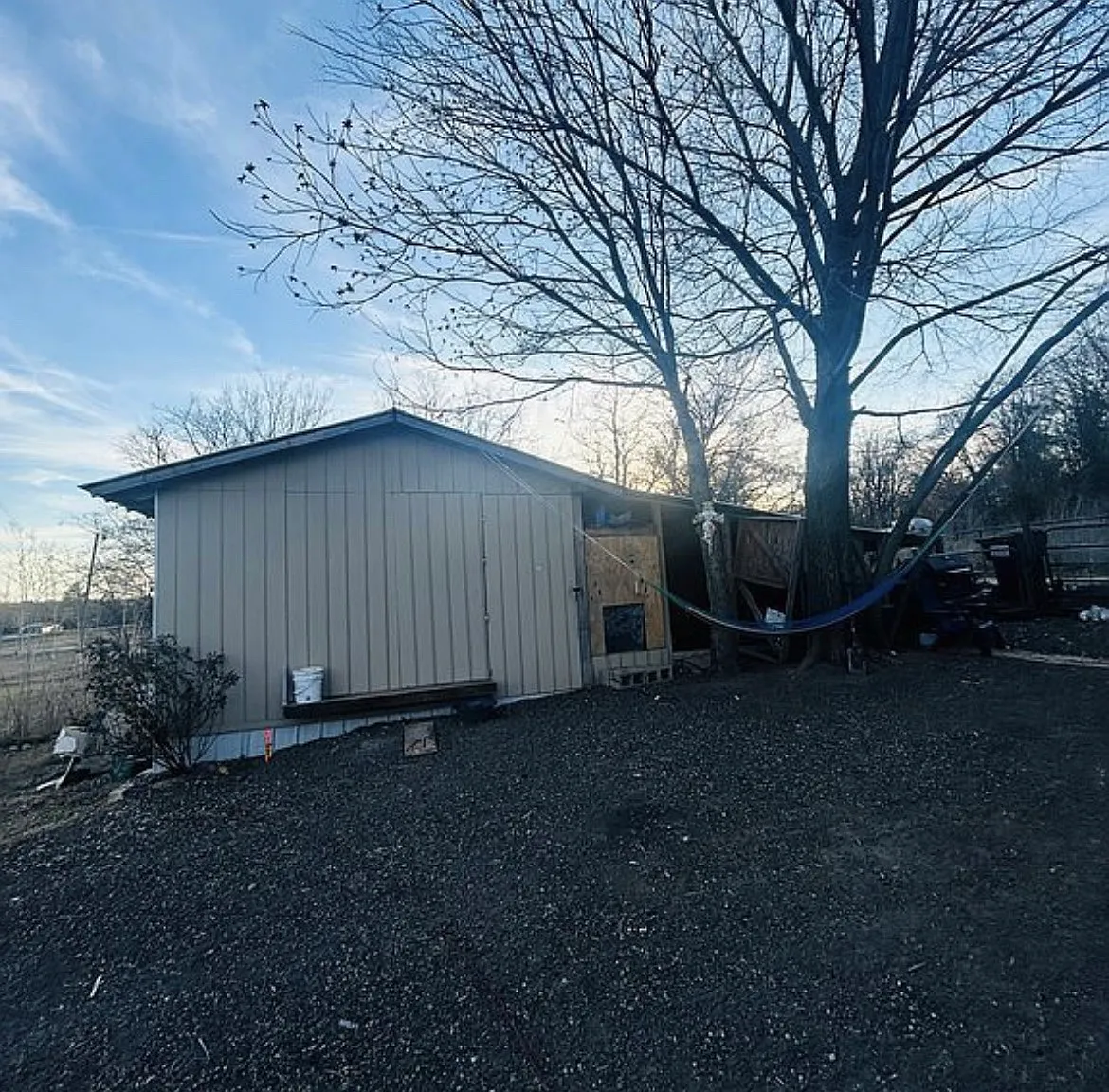 5 bed, 1344 sqft, $1,800 — Photo 2