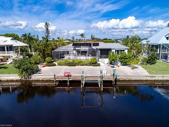 2nd image of 805 Sand Dollar Dr