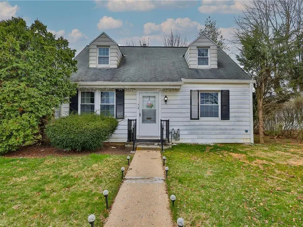 418 S Saint Cloud Ter, Allentown, PA 18104