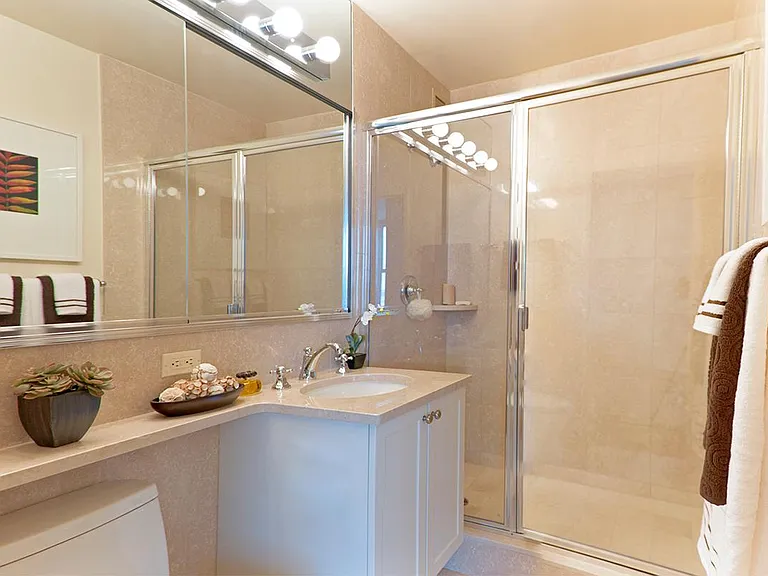 1365 York Ave #10D — Photo 9