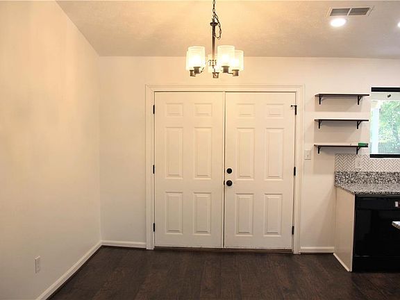 3rd image of 4786 Kellys Mill Dr