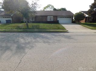 406 Westview Dr, Piqua, OH 45356