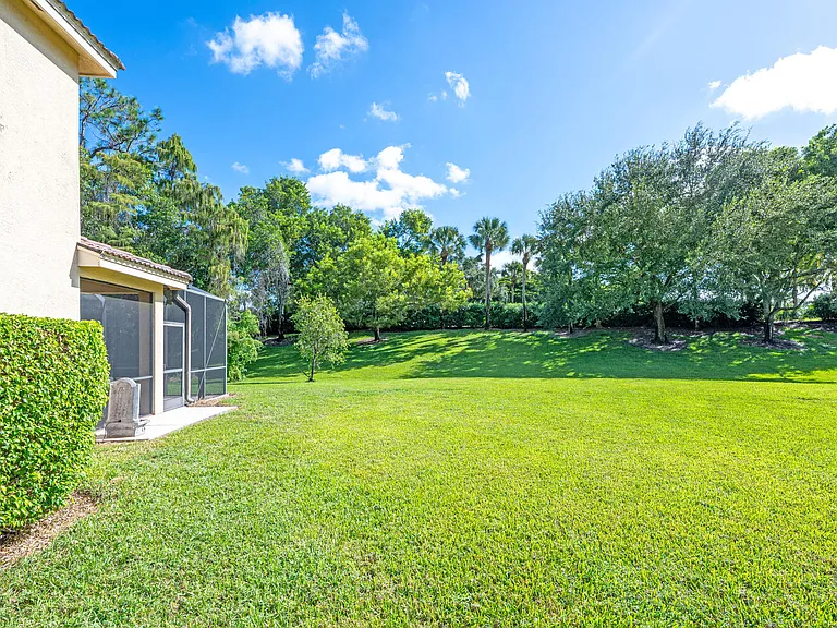 1262 Barrigona Ct — Photo 35