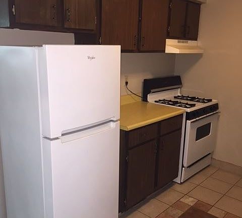 4th image of N169W19862 Chestnut Ct APT 12