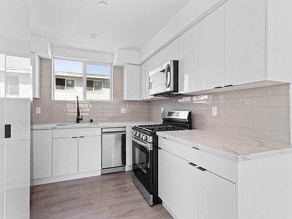 4th image of 1843 W 20th St #1843.00