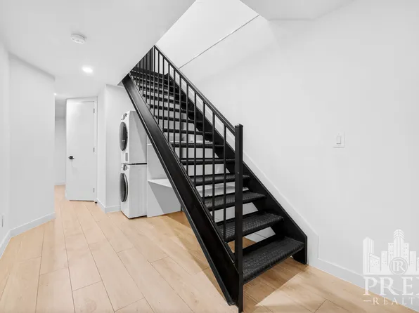 161 East 89th Street image 13 of 22