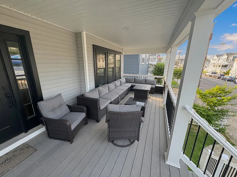 217 Haven Ave — Photo 16