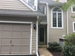 218 E Village Ln, Chadds Ford, PA 19317