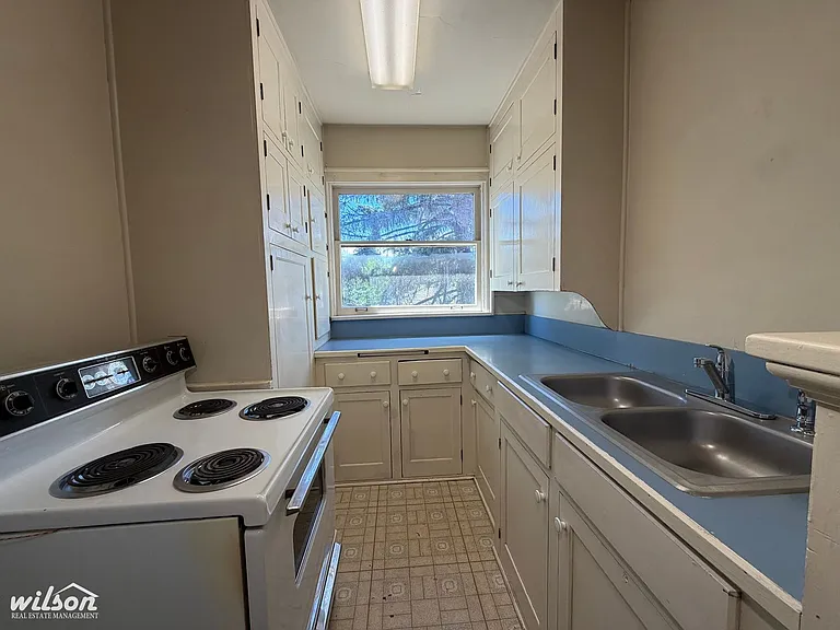 1501 W Yakima Ave — Photo 8