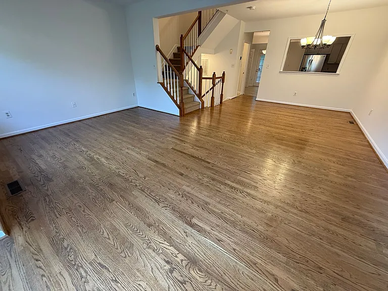 5506 Whitley Park Ter — Photo 7