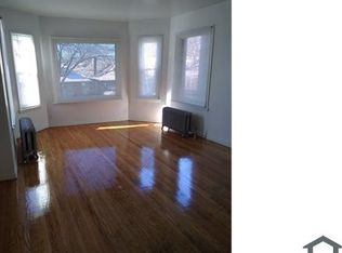 7715 S Yates Blvd #2, Chicago, IL 60649