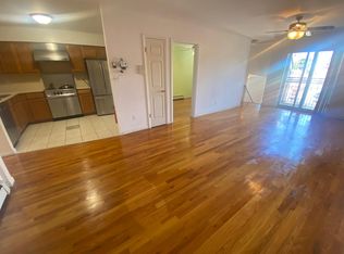36-16 195th St #3F, Flushing, NY 11358
