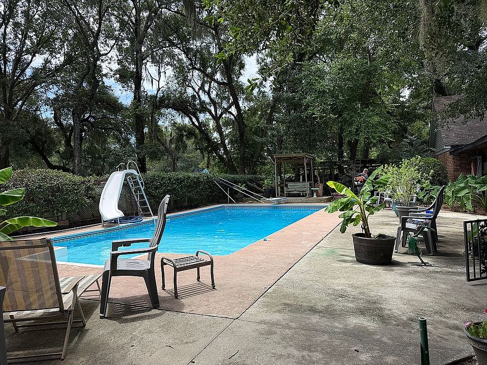 2nd image of 305 Kuwe Trl