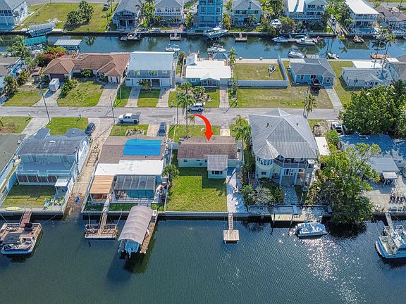 4th image of 13411 Starfish Dr