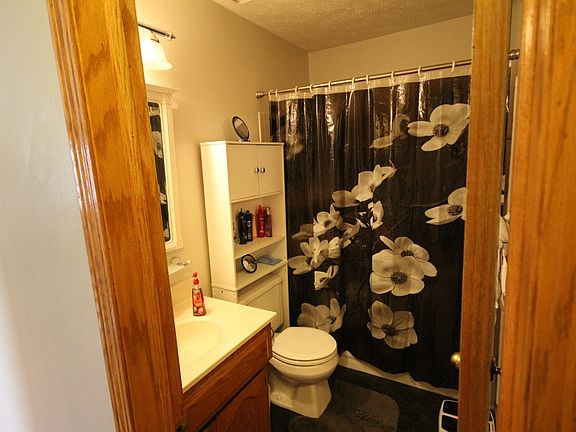 5th image of 8202 S 154th St