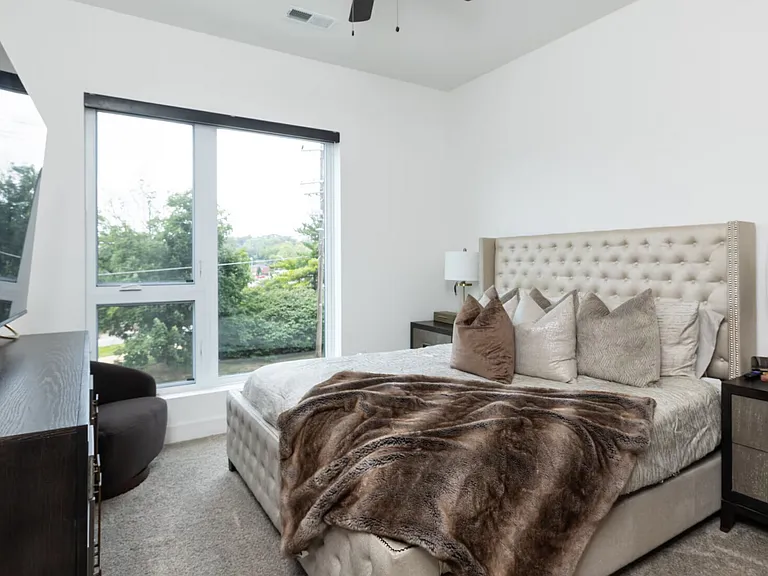 Mckenzie | Bedroom