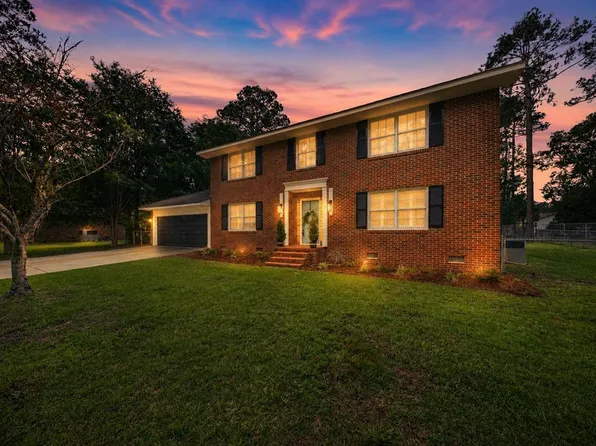 222 Alabama Dr, Tifton, GA 31794