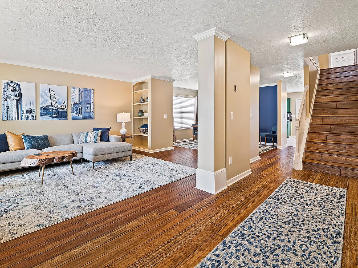 5 bed, 3.0 bath, 2346 sqft, $6,503 — Photo 2