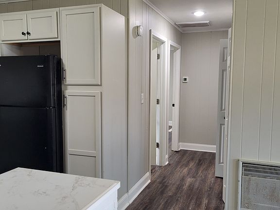 4th image of 219 Stone Dr #17697997