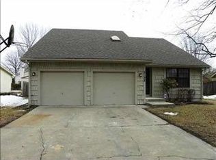 3132 SW Belle Ave, Topeka, KS 66614