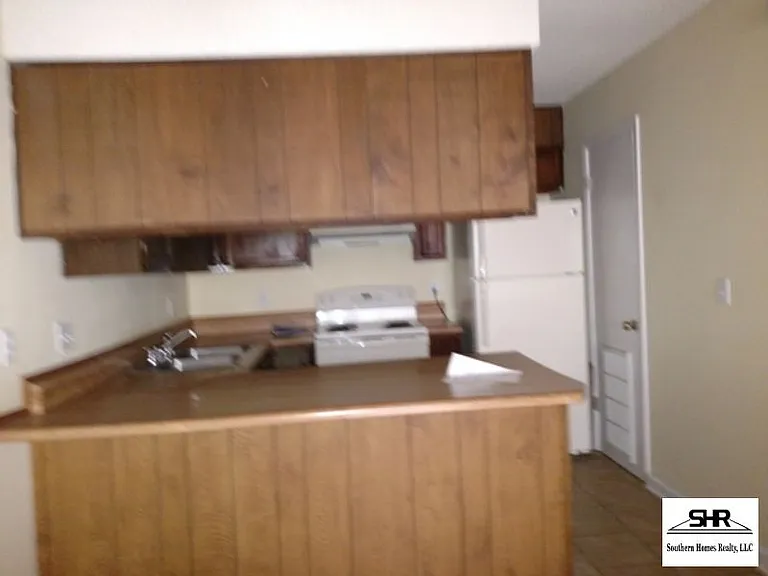 6326 W Fairfield Dr #B — Photo 4