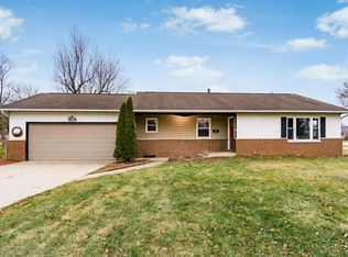 909 Hillery Rd, Columbus, OH 43229