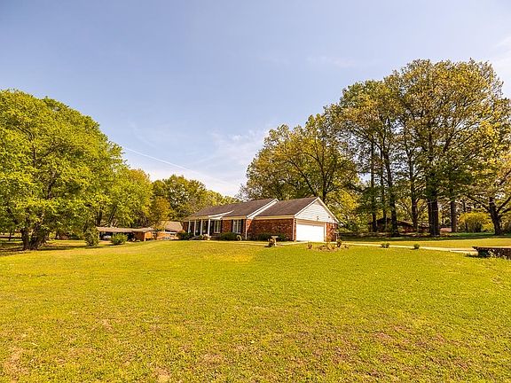 3rd image of 2448 Elmore Park Rd