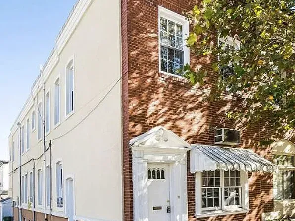 701 S Conkling St #2, Baltimore, MD 21224