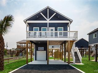 1053 Johnson Rd, Gilchrist, TX 77617