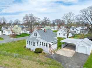 133 Frontenac St, Chicopee, MA 01020