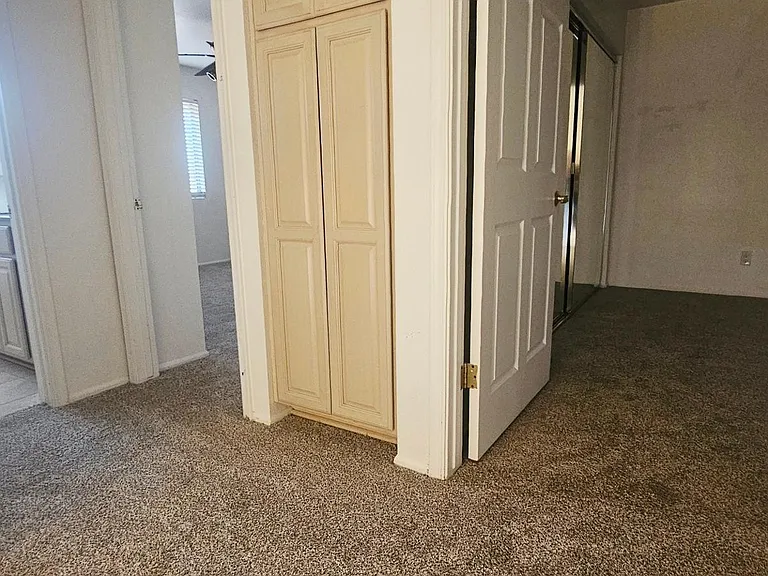 333 E Lilac Dr — Photo 14