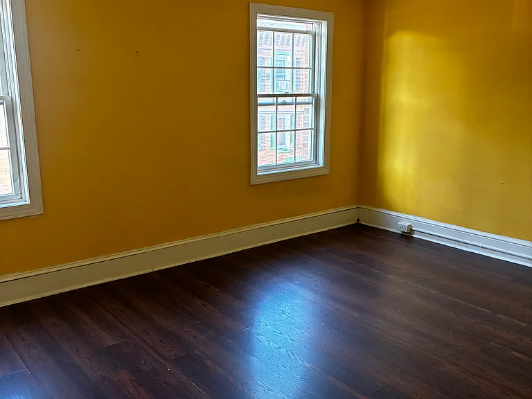 148 W Marshall St #C — Photo 15