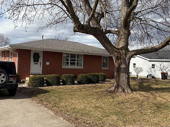 3rd image of 920 S Spring St