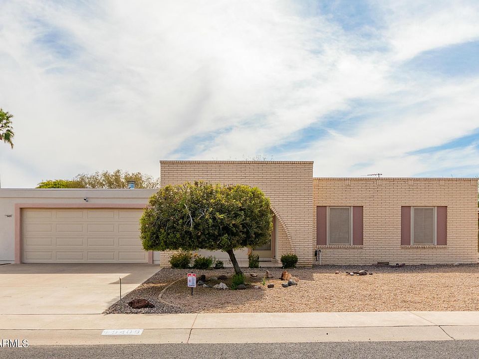 1st image of 9409 W Cedar Hill Cir