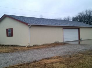 10433 S Spencer Rd, Sedgwick, KS 67135