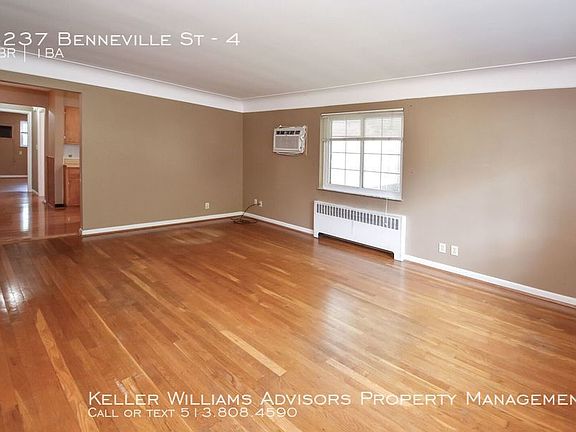 5th image of 6237 Benneville St APT 4
