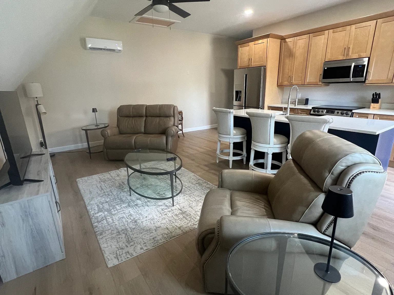 1 bed, 800 sqft, $1,650 — Photo 4