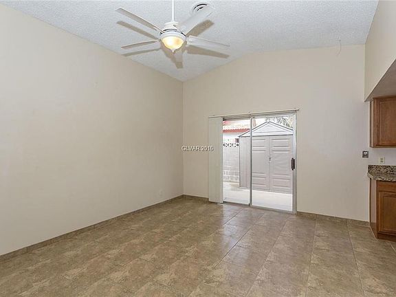 5th image of 401 Davenport Ln