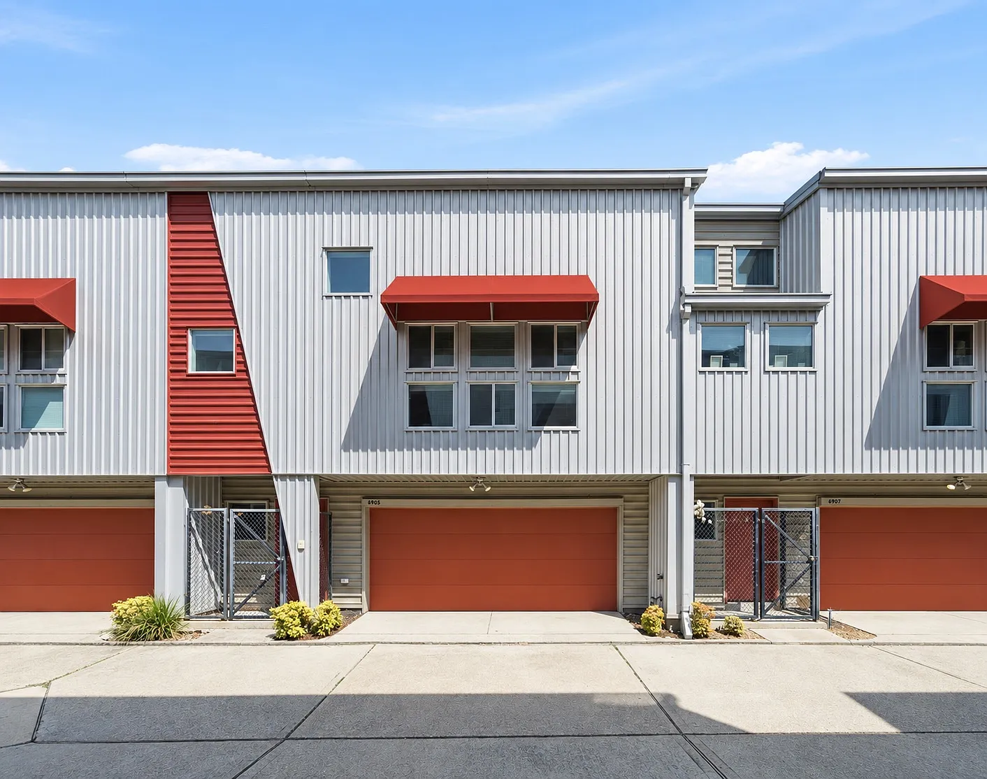 6905 Ardmore St — Photo 1