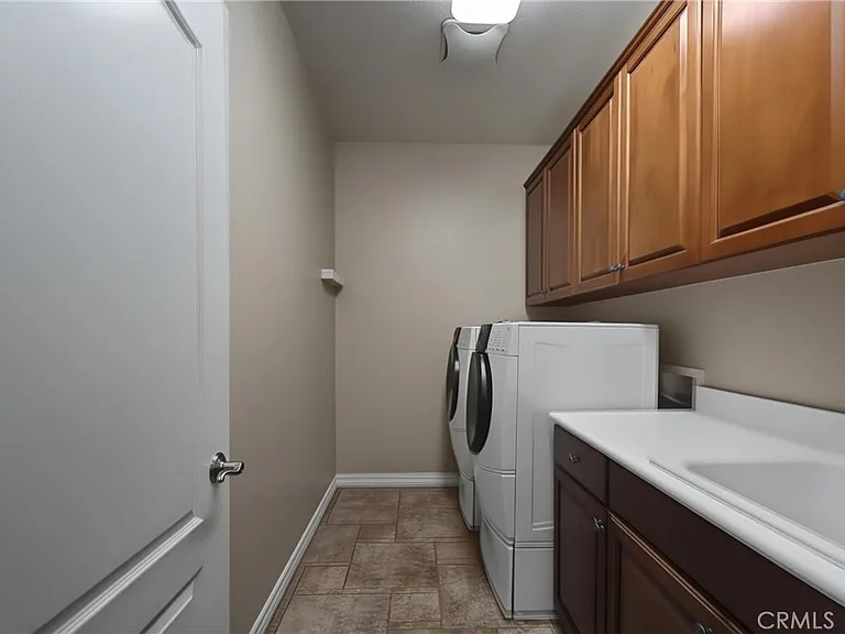 1254 Duxbury Cir — Photo 23