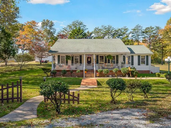 188 Campbell Ln, Cookeville, TN 38501