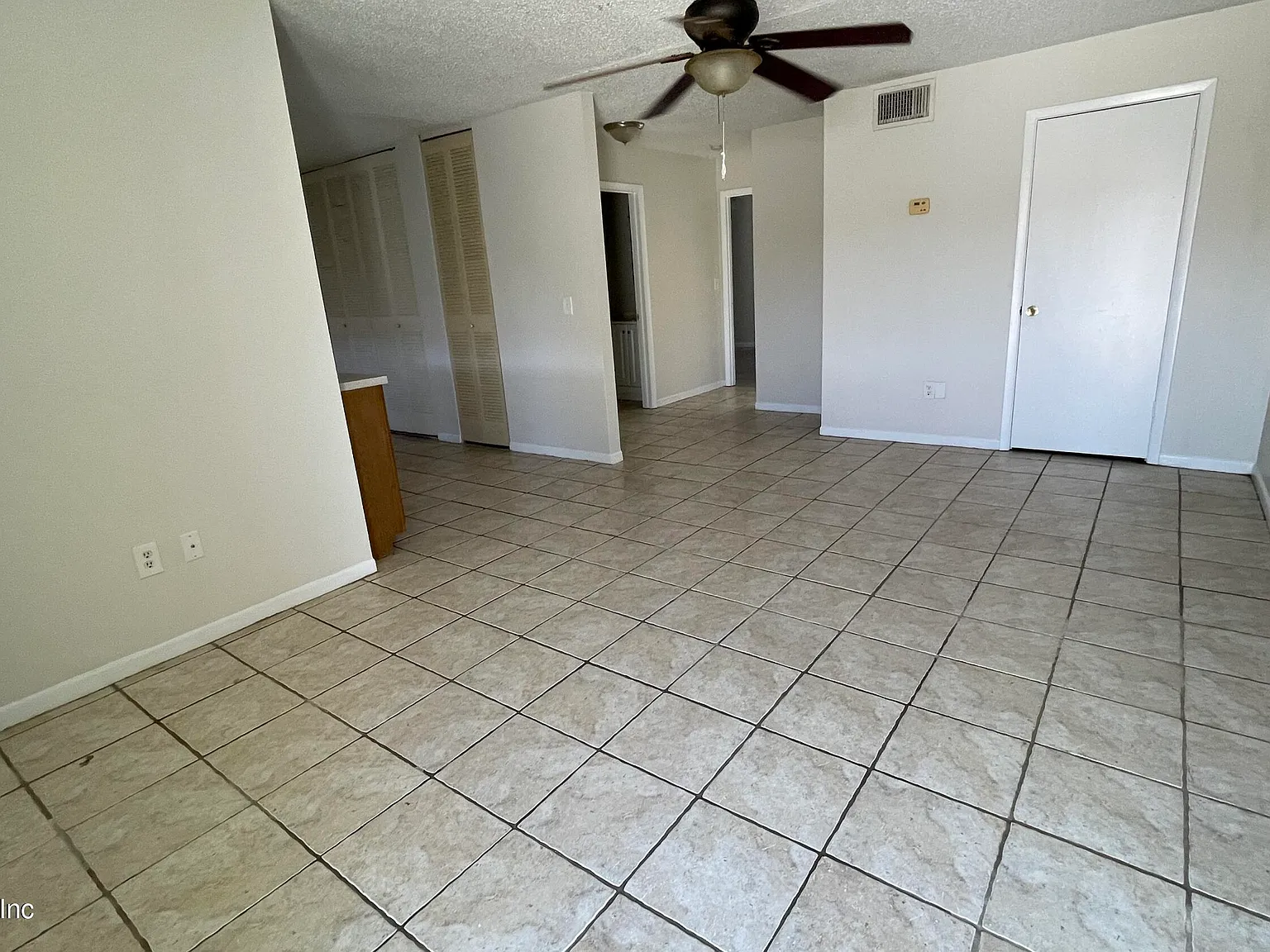 2 bed, 1.0 bath, $1,400 — Photo 2