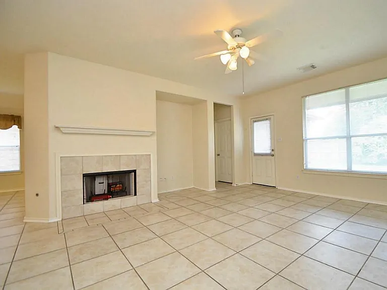 19715 Diamond Hills Ln — Photo 4