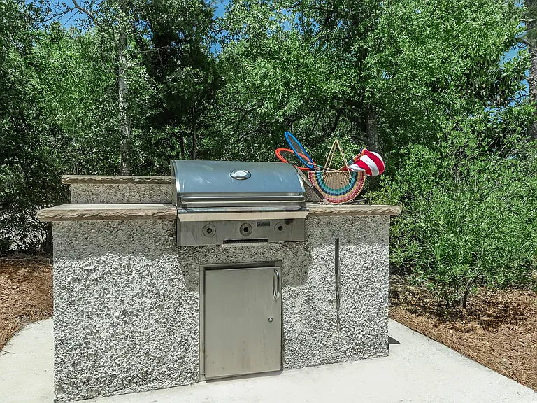 ENJOY A BARBECUE IN OUR GRILLING AREA
