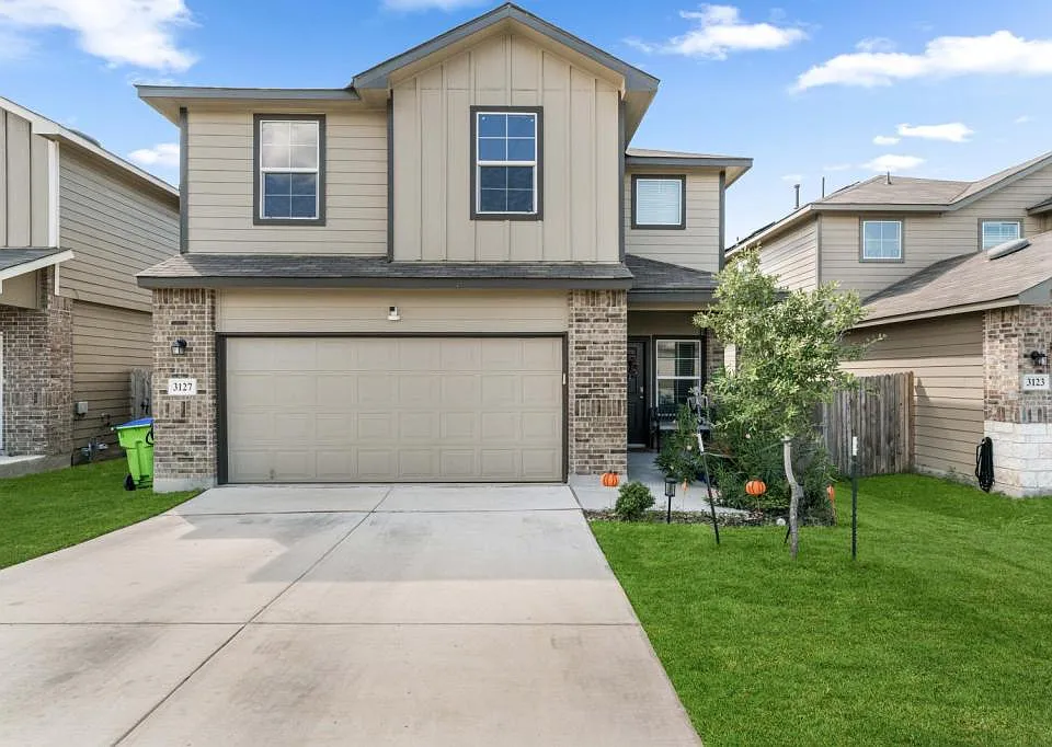 3127 Keuka Park Dr