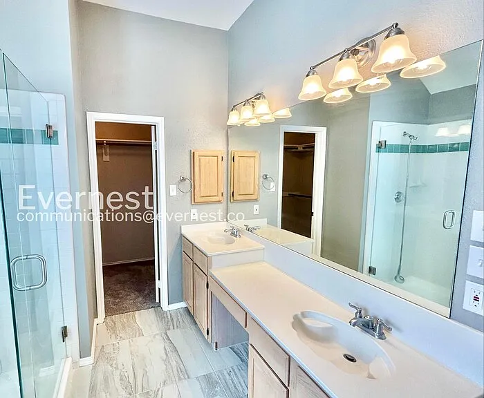 1608 Willow Crk — Photo 10