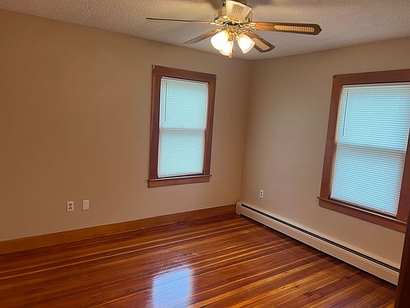 5th image of 44 Langdon Ct APT 2